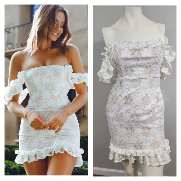 Selfie Leslie Dresses & Skirts - NWT Selfie Leslie Verona Off-Shoulder Lace ruffle Mini Dress size Large